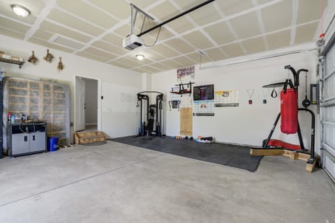Power Haus Scenic Escape w Gym & Outdoor BBQ House in Old Colorado City