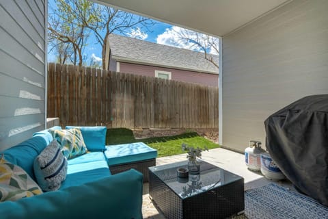 Power Haus Scenic Escape w Gym & Outdoor BBQ House in Old Colorado City