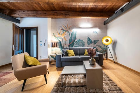 Suite Deluxe in Palazzo Storico - Centro Sassari - Appartamento Sassari Apartment in Sassari