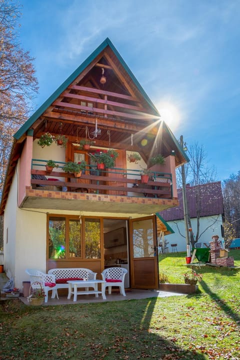 House Jaksic Chalet in Montenegro