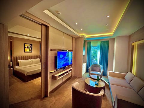 Seating area, Bedroom