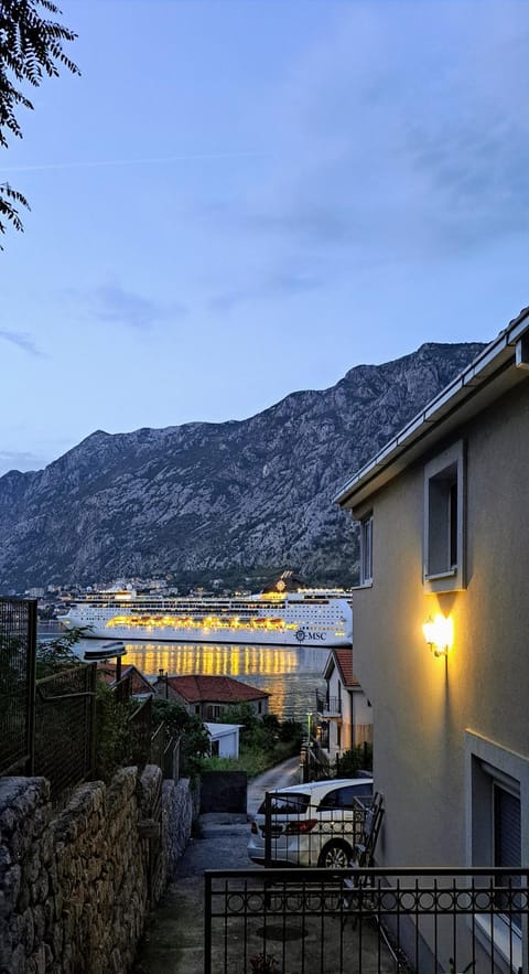 Apartment Vujosevic D&D Apartment in Muo