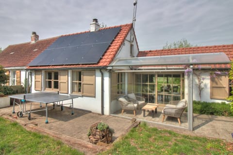 Garden, Table tennis