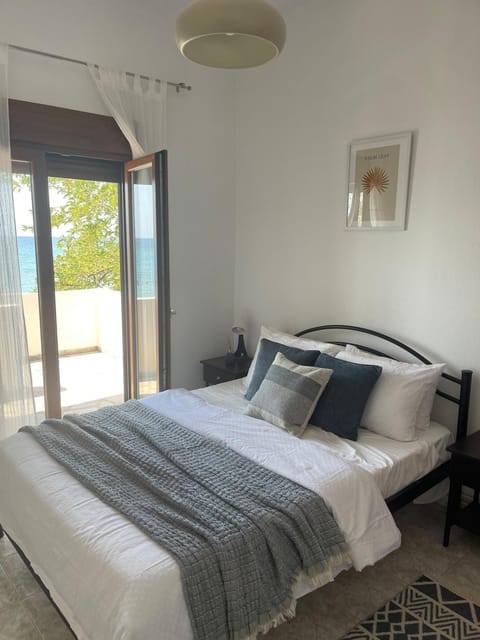 Beach house House in Halkidiki