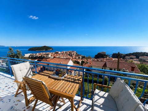 Balcony/Terrace, City view, Sea view