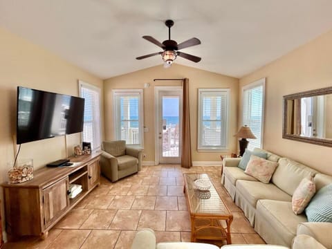 Skinny Mini-Beachfront-3BR House in Saint George Island