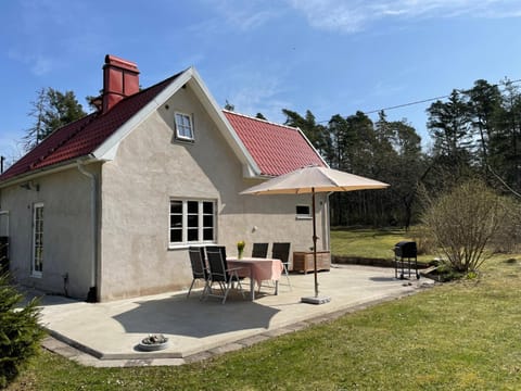Property building, Patio