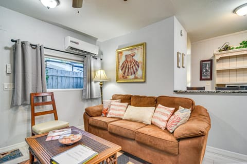 1 Mi to Downtown Clearwater Apt with Private Patio! Apartment in Florida