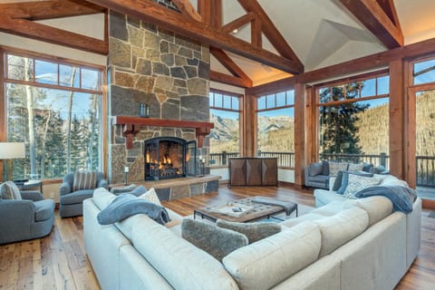 Two Trails by Exceptional Stays Chalet in Mountain Village