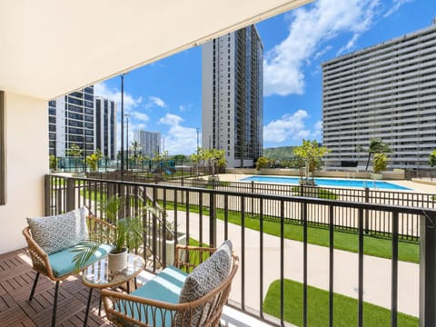Balcony/Terrace, Pool view
