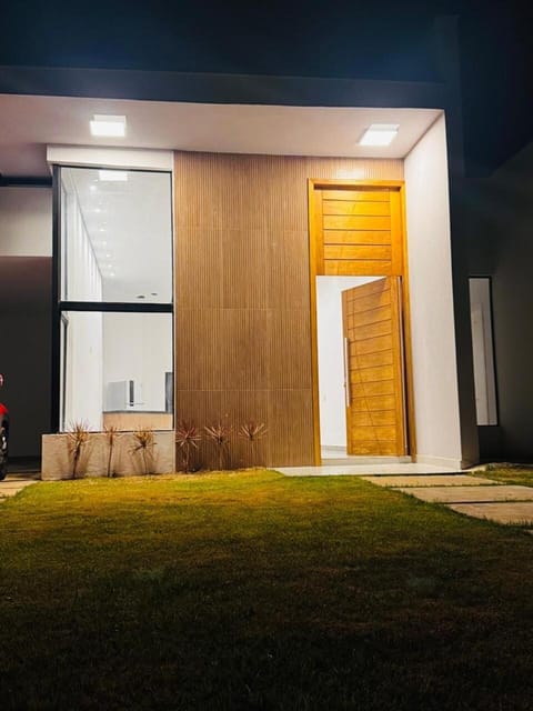 Property building, Facade/entrance, Night