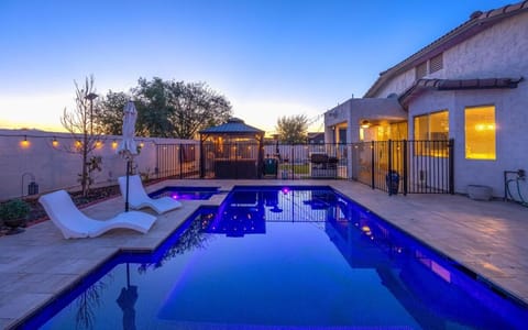 Patio, Pool view, Swimming pool, sunbed