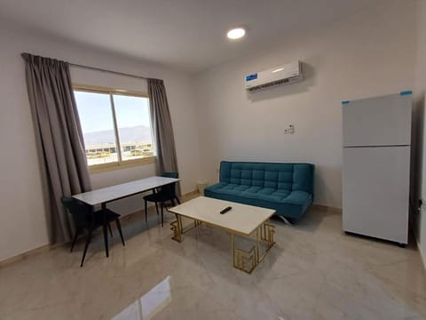 Living room, Seating area, Dining area, air conditioner