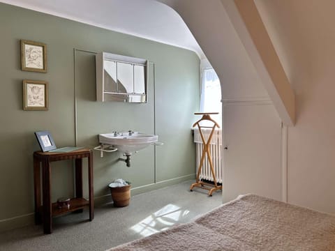 667 - Charmante maison en pierre à Erquy, à quelques minutes des plages et du centre Villa in Brittany