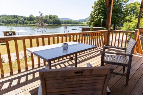 Balcony/Terrace, Lake view