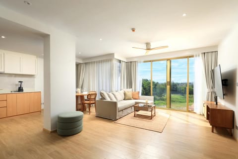 TV and multimedia, View (from property/room), Living room, Seating area