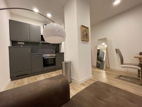 NEU Goldstadt Gallery City Suite Zentrum Pforzheim am Schlössle Apartment in Pforzheim