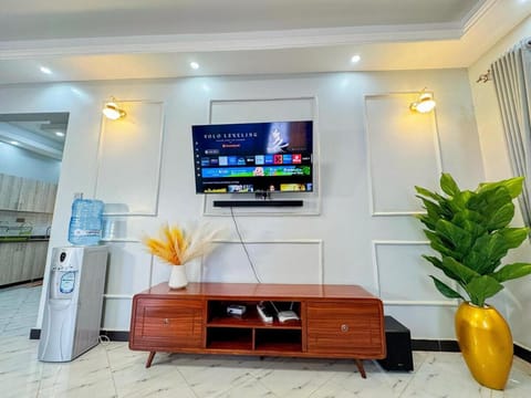 Communal lounge/ TV room, TV and multimedia, Evening entertainment