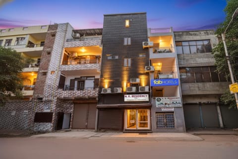 Property building, Facade/entrance
