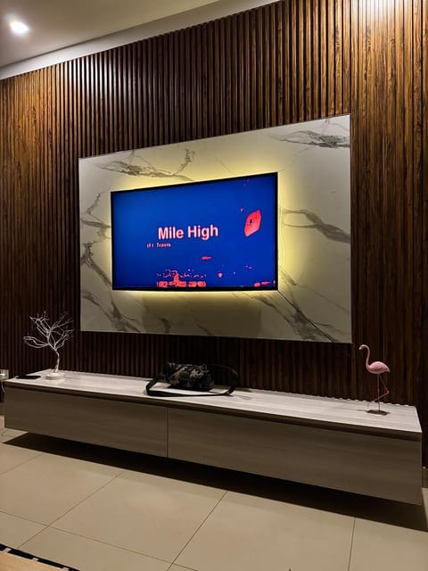 Communal lounge/ TV room, TV and multimedia