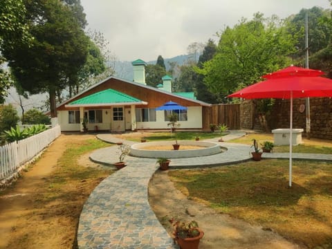Property building, Garden, Garden view