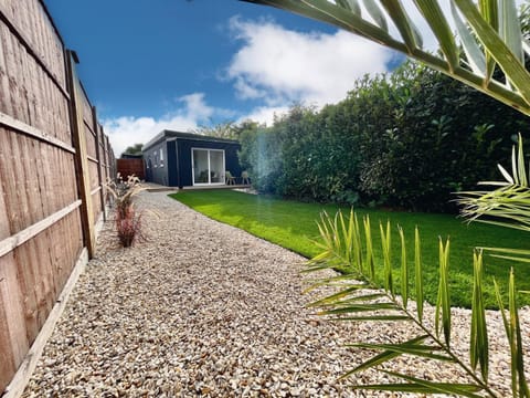 Property building, Day, Garden