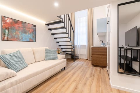 TV and multimedia, Kitchen or kitchenette, Living room, Seating area, Evening entertainment