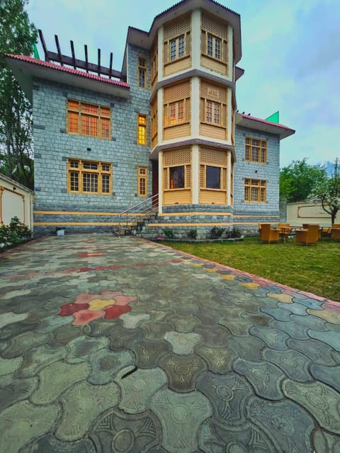 Property building, Garden view
