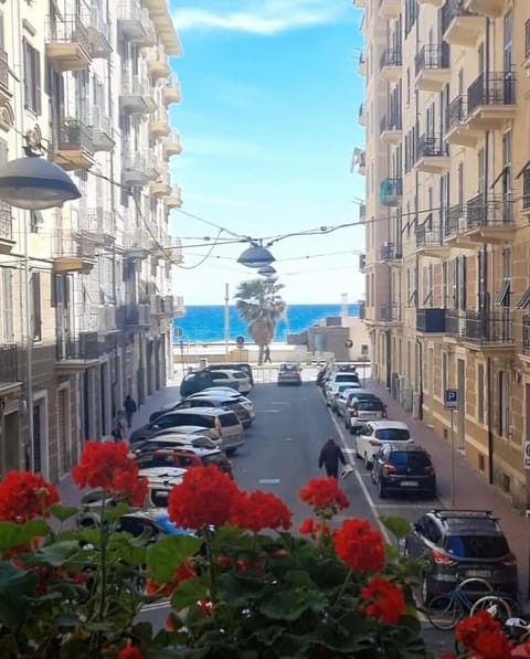 Luxury house 50m from the Sea, near the Center Apartment in Savona