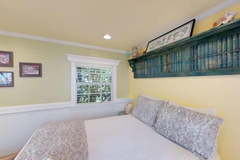 Charmayne's Cottages - Truman @ Duval House in Key West