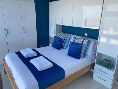 Stunning Sea View Apartment in Newquay with 2 Heated Pools Apartment in Newquay