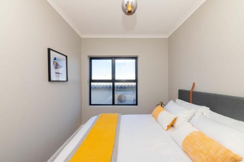 Cape on Porterfield Apartment in Cape Town