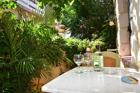 Anonymous Homestay Hotel in Palaiochora