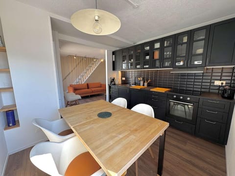 Ref 073 Appartement T3 rénové vue Port du Crouesty avec internet Apartment in Arzon