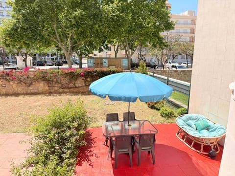 Patio, Garden, Garden view