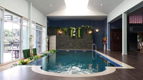 Swimming pool, Swimming pool