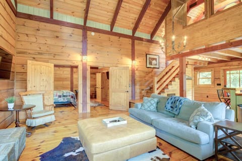 Cozy Mountain Cottage House in Watauga