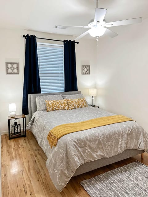 Central Downtown Stay Apartment in La Crosse