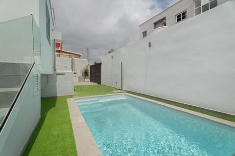 Property building, Swimming pool
