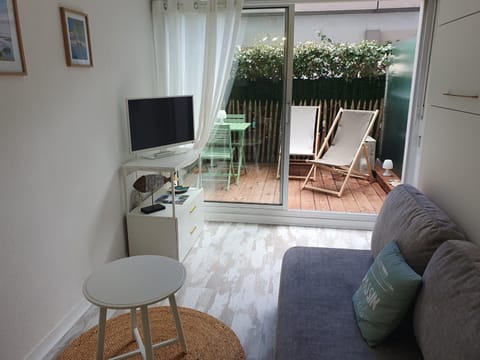 TV and multimedia, Balcony/Terrace, Living room