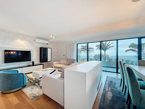TV and multimedia, Living room
