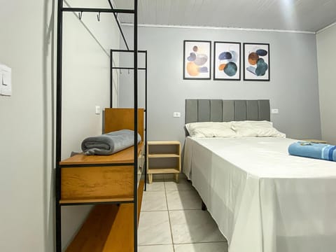 Bed, Photo of the whole room, Bedroom, locker, towels