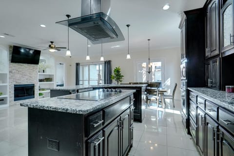 TV and multimedia, Kitchen or kitchenette, dishwasher, pet friendly, stove