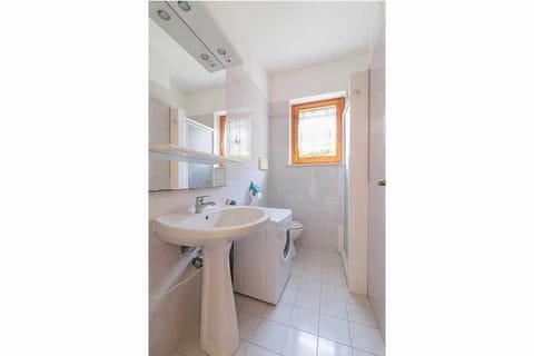 R03 - Trilocale con giardino Apartment in Marcelli