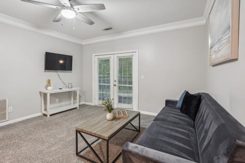 Crest at East Cobb 1826B I Spacious 2Bd 2Bt Apartment in Marietta