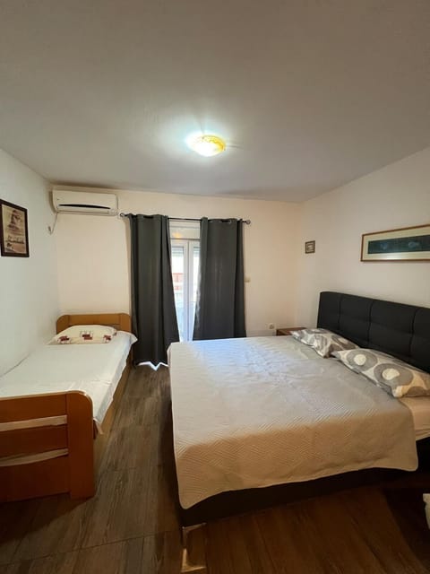 Quiet Studio Bečići Garage available 5 e per day Apartment in Budva Municipality