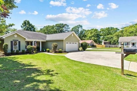 Home in the Heart of Enterprise House in Enterprise