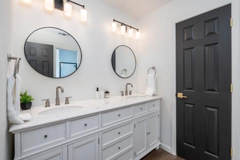 Yosemite Sunrise Retreats House in Bootjack