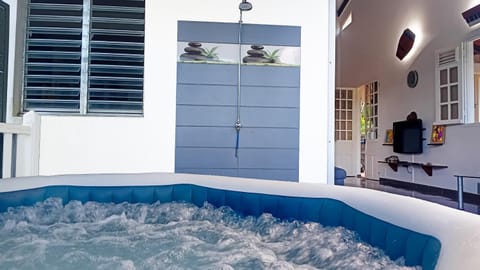 Hot Tub, Spa and wellness centre/facilities