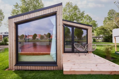Property building, Spring, Day